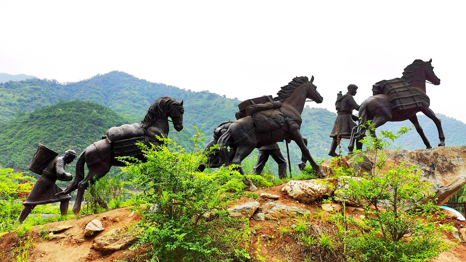 铸铜茶马古道人物雕塑,户外景区广场公园景观,黄铜人物雕塑加工厂