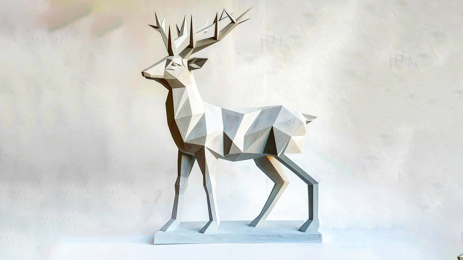 玻璃钢彩绘雕塑加工厂,园林景观制作工厂,游乐园雕塑定制