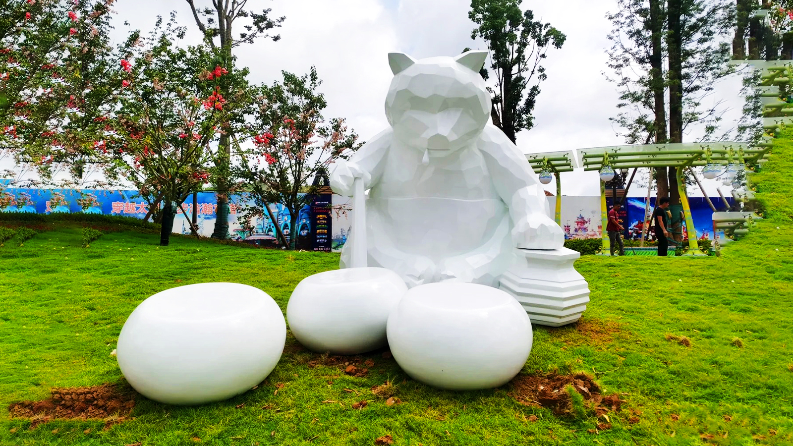 玻璃钢抽象雕塑加工厂,城市景观摆件制作厂,展厅创意雕塑公司