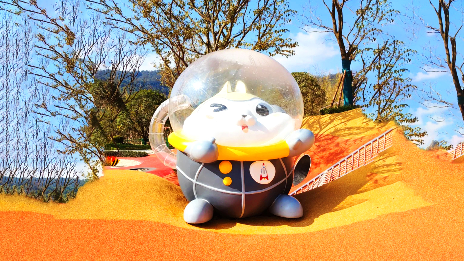 大型卡通人物雕塑,户外艺术定制摆件,玩偶潮玩雕塑定制加工